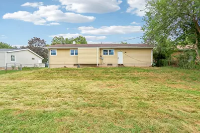 2218  Catalpa Rd, Madison, WI 53713 - Photo 28