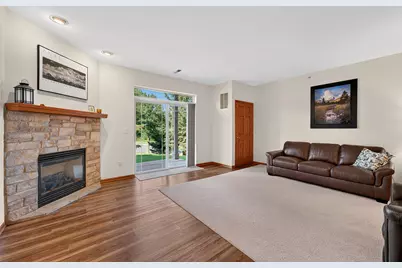 230  Hilldale Dr #1111, Hartford, WI 53027 - Photo 16