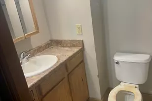 9051 N 95th St, Milwaukee, WI 53224 - Photo 10