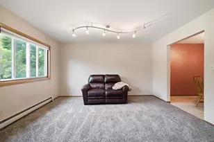1146 Pilgrim Pkwy, Elm Grove, WI 53122 - Photo 4
