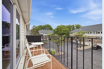 1146  Pilgrim Pkwy, Elm Grove, WI 53122 - Photo 14