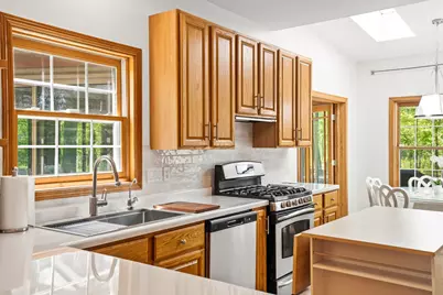 13737 N Lake Shore Dr, Mequon, WI 53097 - Photo 8