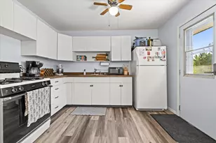 9525 Hulda Dr, Sturtevant, WI 53177 - Photo 8