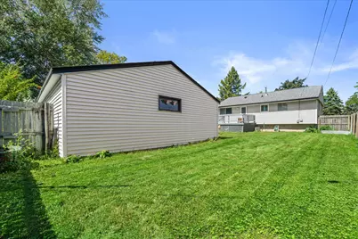 9525  Hulda Dr, Sturtevant, WI 53177 - Photo 34
