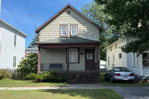 2219 Jefferson St, Two Rivers, WI 54241 - Photo 1