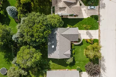 N58W24835  Cardinal Ct, Sussex, WI 53089 - Photo 36
