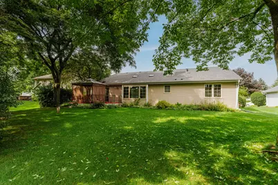 N58W24835  Cardinal Ct, Sussex, WI 53089 - Photo 32