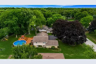 16200  Tomahawk Trl, Brookfield, WI 53005 - Photo 56