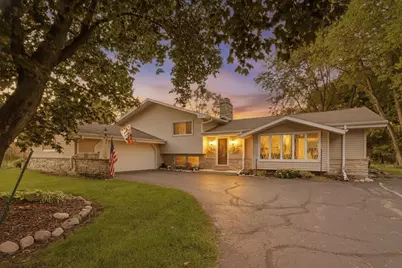 16200  Tomahawk Trl, Brookfield, WI 53005 - Photo 2