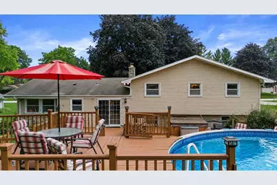 16200  Tomahawk Trl, Brookfield, WI 53005 - Photo 6