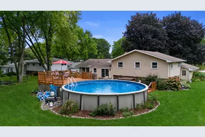 16200  Tomahawk Trl, Brookfield, WI 53005 - Photo 8