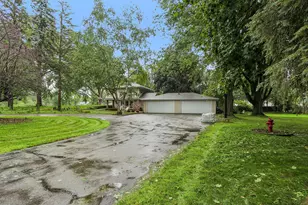 121 Saeger Ave, Lac La Belle, WI 53066 - Photo 60