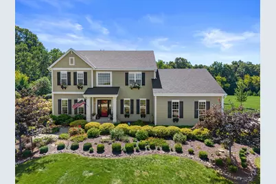 200  Nashotah Rd, Delafield, WI 53058 - Photo 2