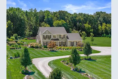 200  Nashotah Rd, Delafield, WI 53058 - Photo 1