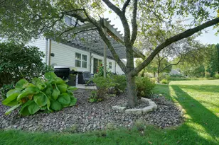 1166 Yosemite Rd, Oconomowoc, WI 53066 - Photo 4