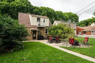 2416 S 79th St, West Allis, WI 53219 - Photo 20
