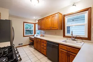 2416 S 79th St, West Allis, WI 53219 - Photo 10