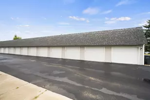 1712 Creek Rd, West Bend, WI 53090 - Photo 18