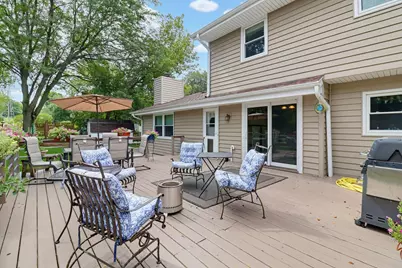 10257 W Spring Green Rd, Greenfield, WI 53228 - Photo 2