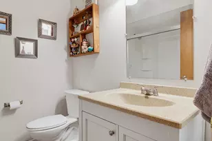 10257 W Spring Green Rd, Greenfield, WI 53228 - Photo 24
