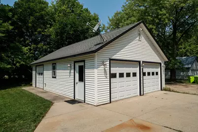 187 S Main St, Dousman, WI 53118 - Photo 38