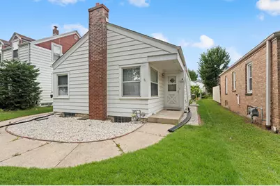 2709 S 47th St, Milwaukee, WI 53219 - Photo 4