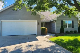1132 Eastbrook Dr, Burlington, WI 53105 - Photo 2