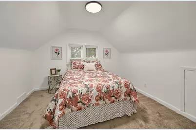 2421 W Hampton Ave, Milwaukee, WI 53209 - Photo 22