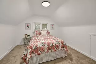 2421 W Hampton Ave, Milwaukee, WI 53209 - Photo 22