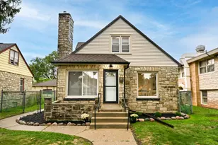 2421 W Hampton Ave, Milwaukee, WI 53209 - Photo 1