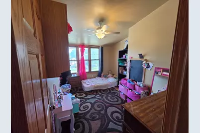 1226 S 32nd St, Manitowoc, WI 54220 - Photo 16