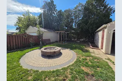 1226 S 32nd St, Manitowoc, WI 54220 - Photo 18