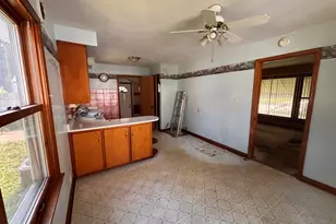 3464 S Kansas Ave, Milwaukee, WI 53207 - Photo 12