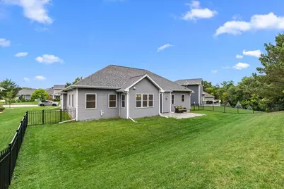 453  Western Ct, West Bend, WI 53095 - Photo 44