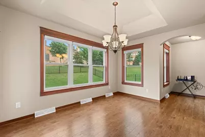 453  Western Ct, West Bend, WI 53095 - Photo 12