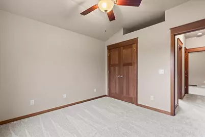 453  Western Ct, West Bend, WI 53095 - Photo 26