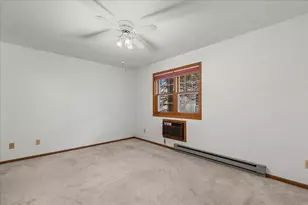 621 Barrington Ct, West Bend, WI 53095 - Photo 16
