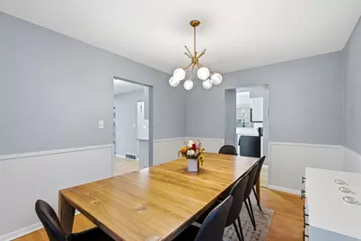 240  Prospect Dr, Brookfield, WI 53005 - Photo 8