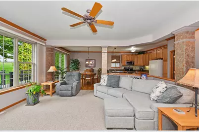 616  Arlington Way, Watertown, WI 53094 - Photo 8