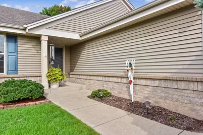 616  Arlington Way, Watertown, WI 53094 - Photo 2