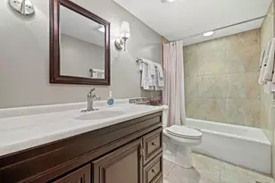 1070 S Lake Shore Dr, Lake Geneva, WI 53147 - Photo 24