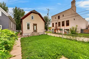 216 W Center St, Milwaukee, WI 53212 - Photo 24