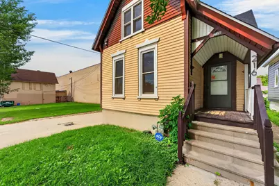 216 W Center St, Milwaukee, WI 53212 - Photo 2