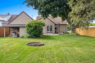1710 Viebahn St, Manitowoc, WI 54220 - Photo 38