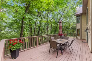 3515 Broken Bow Tr, Delafield, WI 53018 - Photo 12