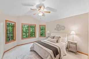 3515 Broken Bow Tr, Delafield, WI 53018 - Photo 16