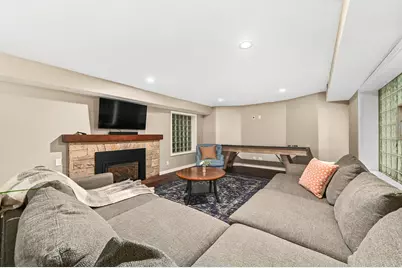 660  Honey Creek Pkwy, Wauwatosa, WI 53213 - Photo 46