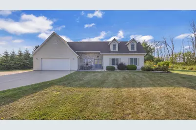 514 N Alverno Rd, Manitowoc Rapids, WI 54220 - Photo 2