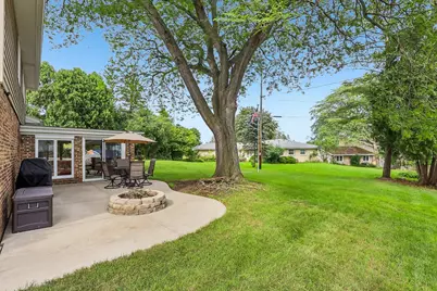 3322 S 121st St, West Allis, WI 53227 - Photo 60