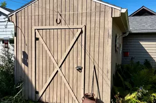 2018 Jackson St, Two Rivers, WI 54241 - Photo 36